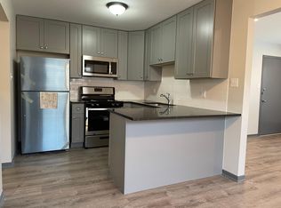 4501 Maple Ave #2N, Brookfield, IL 60513