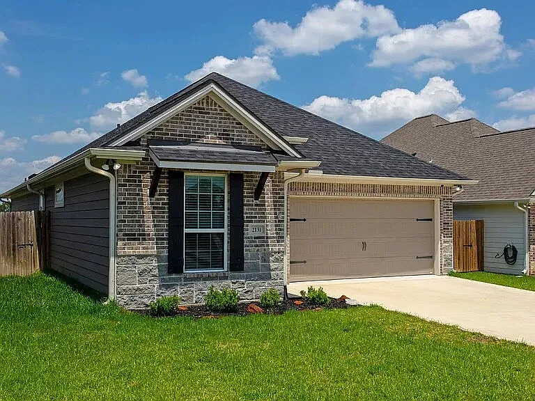 2131 Mountain Wind Loop — Photo 2