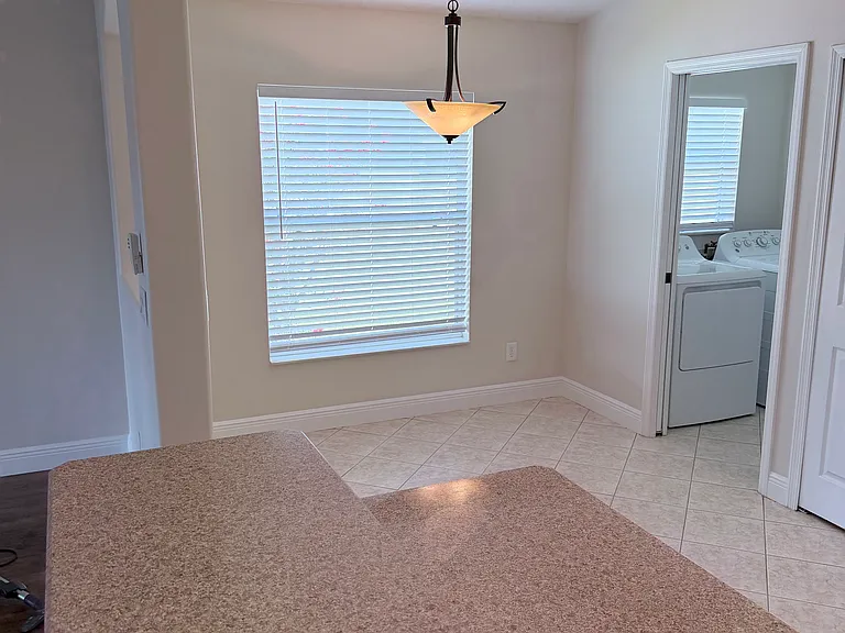 5373 Outlook Dr — Photo 13