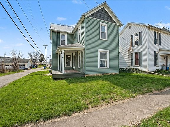 3rd image of 217 W Dayton St