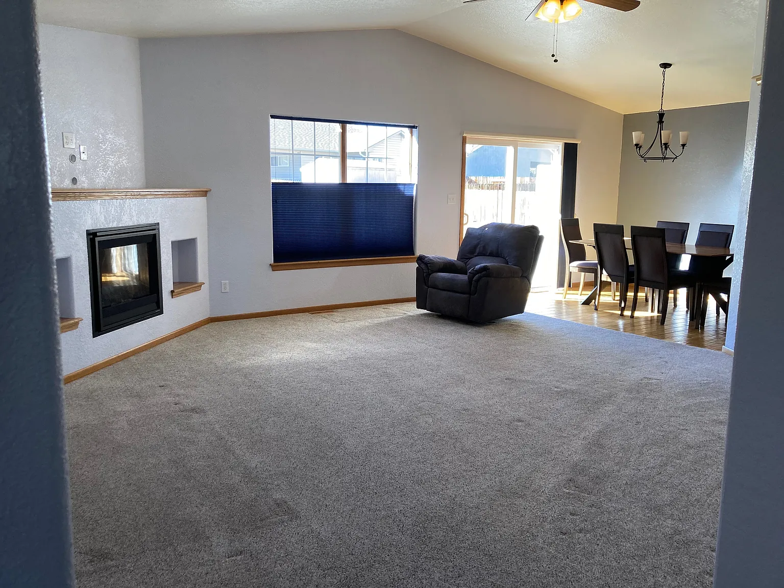 3 bed, 1574 sqft, $2,900 — Photo 2