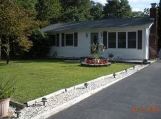 985 Rudder Ave, Manahawkin, NJ 08050