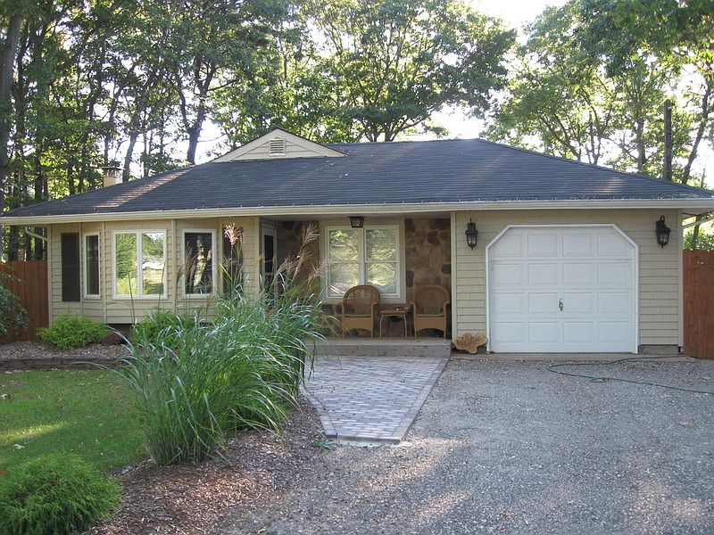229 Chichester Ave, Center Moriches, NY 11934 Zillow