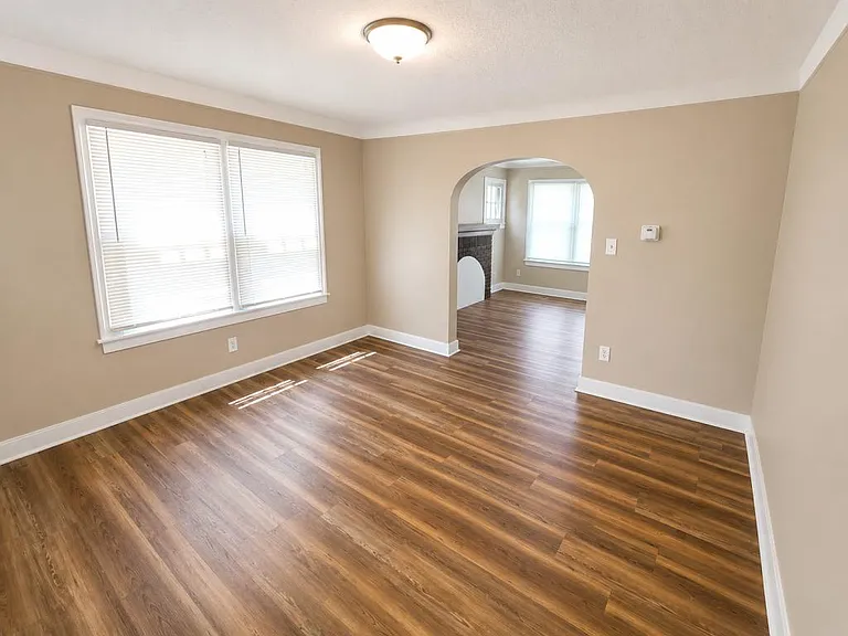 60 Waldo St — Photo 3