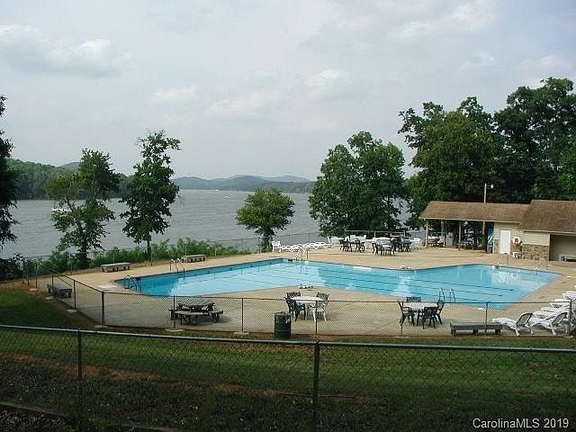 2nd image of 354 Creswell Rd