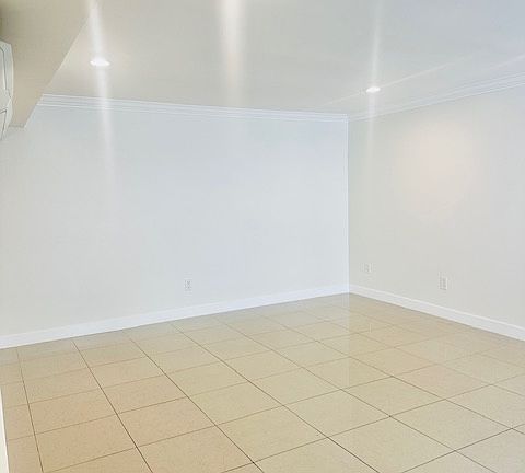 3rd image of 549 Pitta St #B