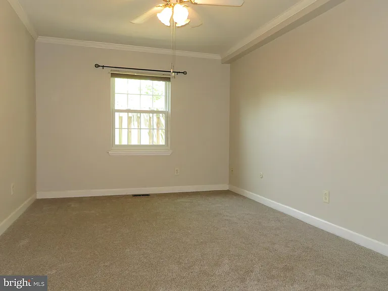 126 Berwick Pl #23B — Photo 13