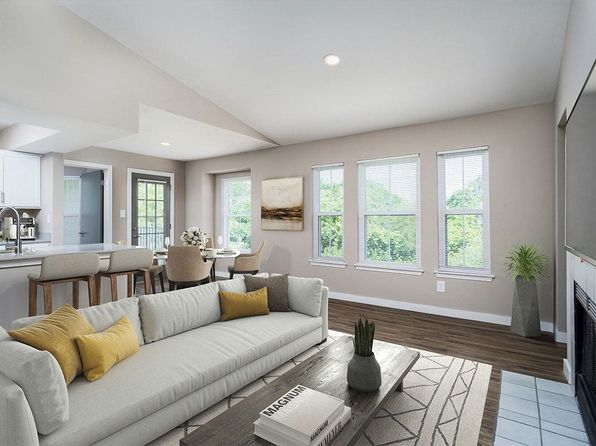 Hampton Farms Apartments | 301 Martha Layne Collins Blvd, Newport, KY