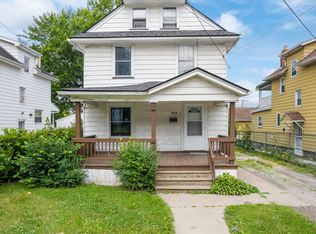 1012 Brown St, Akron, OH 44301