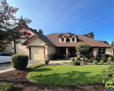 305 Tillicum Dr, Silverton, OR, 97381