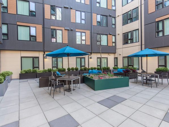 15300 33rd Ave S #N611