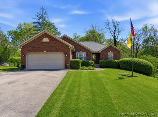 1117 Lakeview Dr, Borden, IN 47106