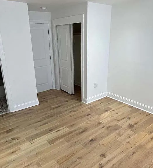 406 Sloan St — Photo 15