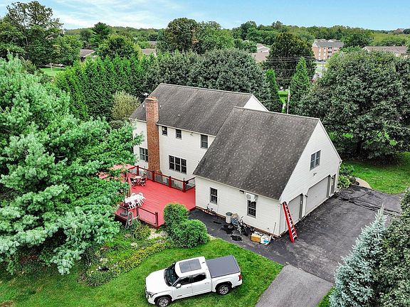 5th image of 1420 Old Rohrerstown Rd