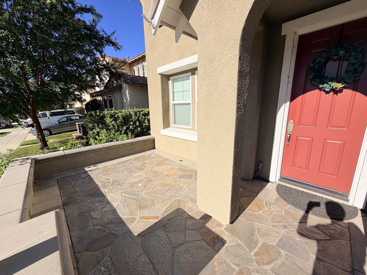 4 bed, 3282 sqft, $4,800 — Photo 3
