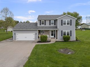 9719 86th Street Ct W, Taylor Ridge, IL 61284