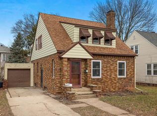 1207 Ferry St, La Crosse, WI 54601