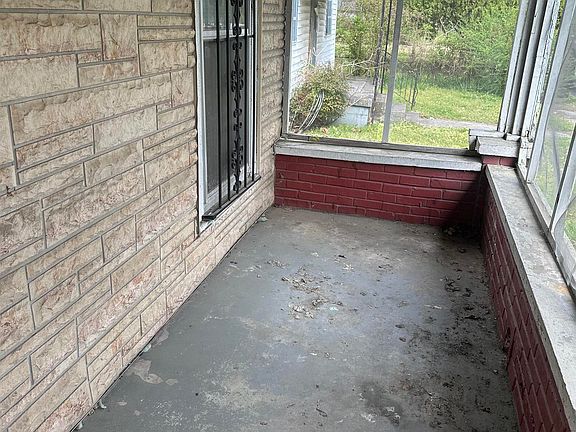5th image of 783 Speed St