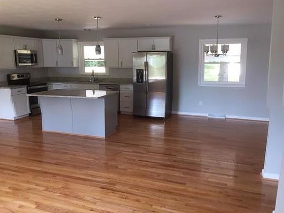 4th image of 1608 Westside Blvd NW