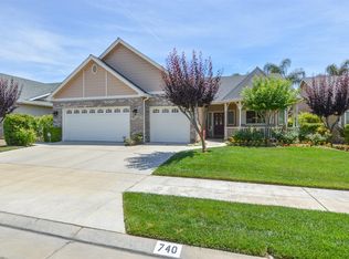 740 Lester Ave, Clovis, CA 93619