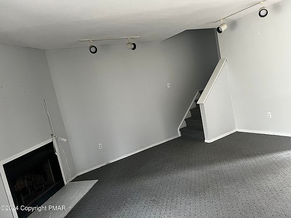 5th image of 509 Wales Ct