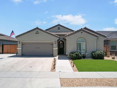 3042 S Meadowbrook Street, Visalia, CA, 93292