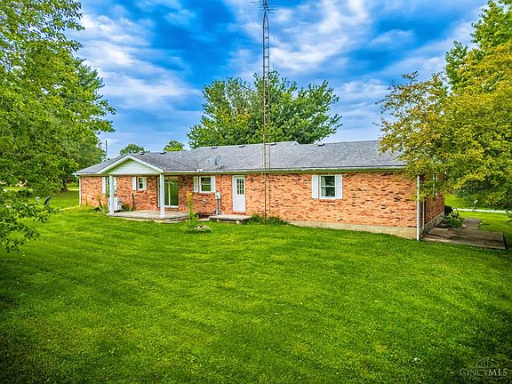 3rd image of 80 Lewis Ln