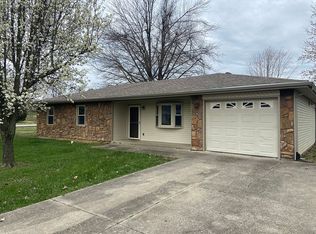 2871 Colonial Dr, Radcliff, KY 40160