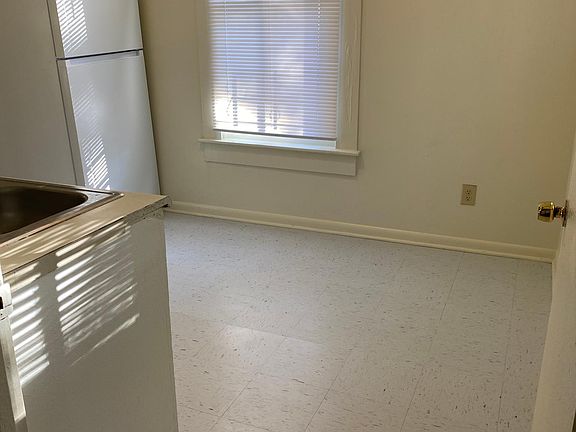 4th image of 170 Benachi Ave #3