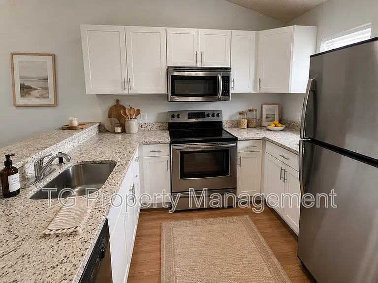 154 Governor St — Photo 6