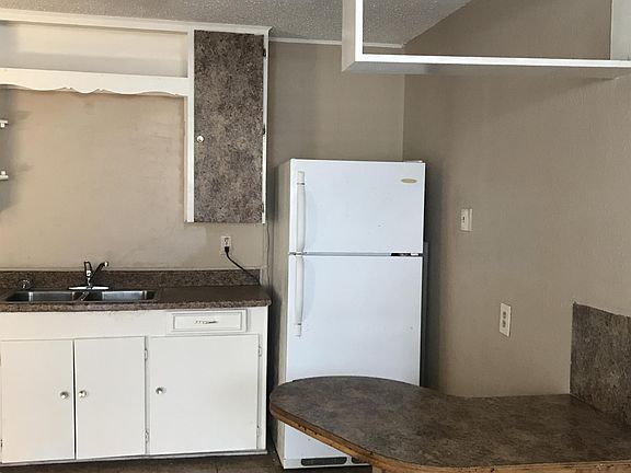 3rd image of 2107 Texas Ave #7