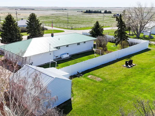 403 Main St, Coffee Creek, MT 59424