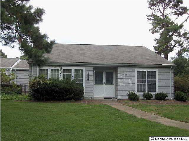1st image of 493 New Castle Court #B
