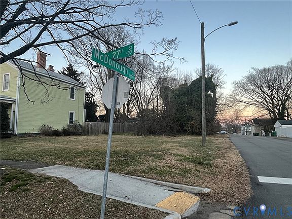 3rd image of 401 W 27th St