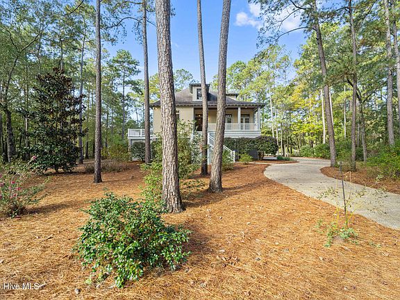 4th image of 242 River Woods Drive