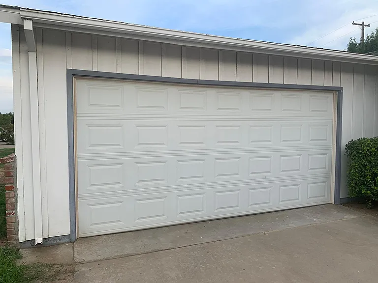2574 Harvard Ave — Photo 3