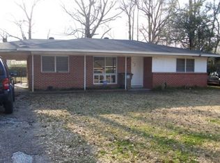 1100 Belvedere Cir W, Mobile, AL 36606