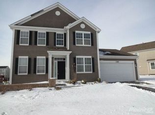 330 Fountain Ave, Elgin, IL 60124