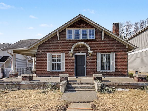 3rd image of 1811 Allison Pl