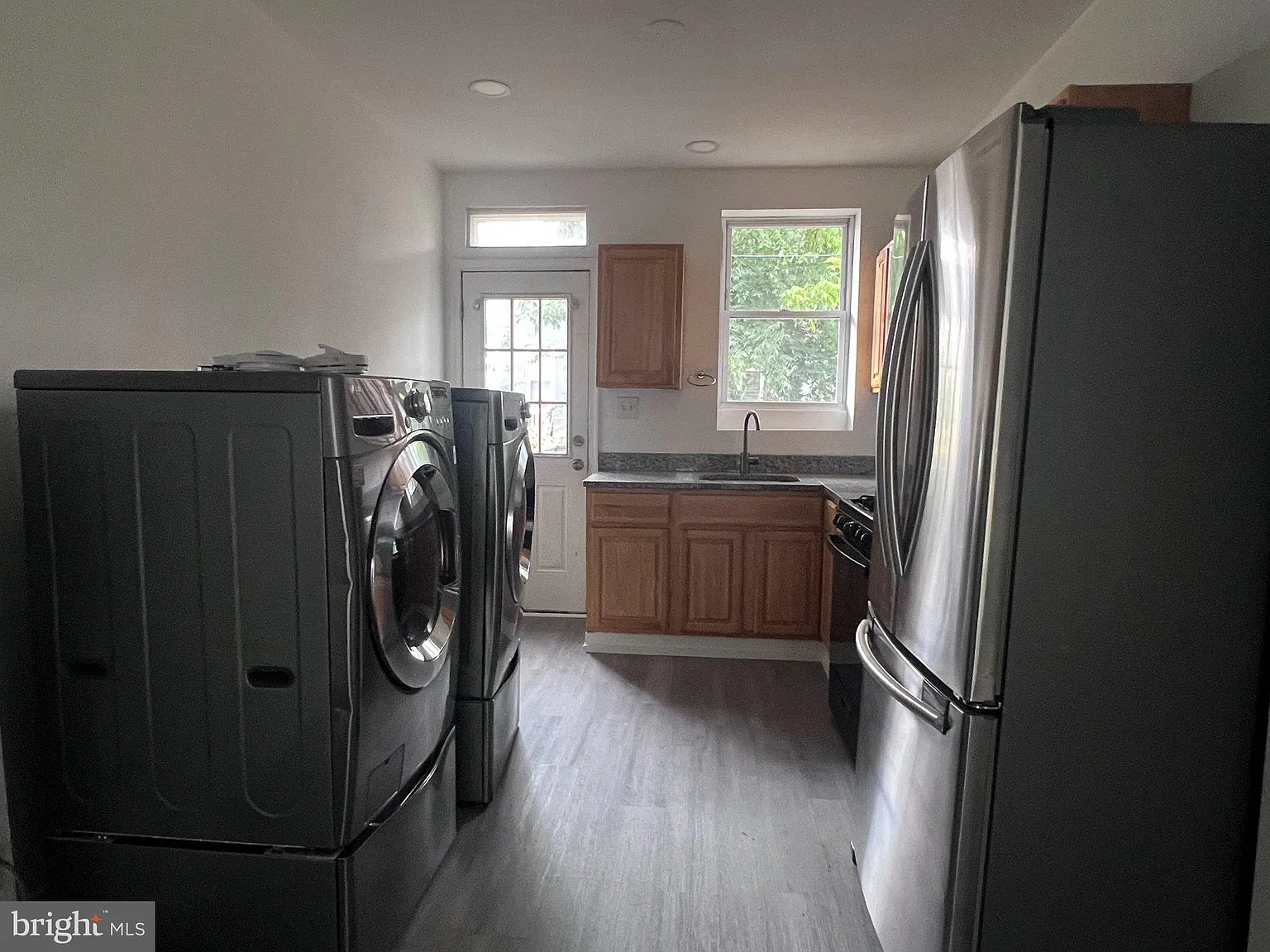 3 bed, 1.5 bath, 1344 sqft, $1,700 — Photo 2