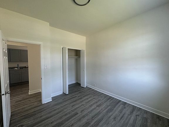 4th image of 1607 Emerson St #1
