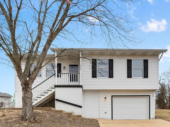 1906 Skyline Dr, De Soto, MO 63020