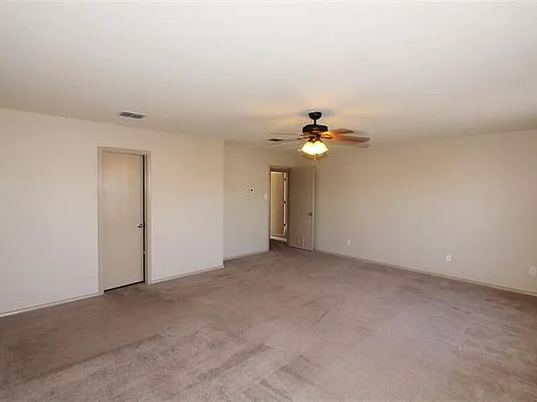 1812 Diamond Lake Trl — Photo 14