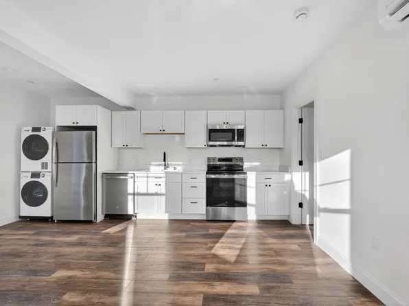 371 Cabot St, Beverly, MA