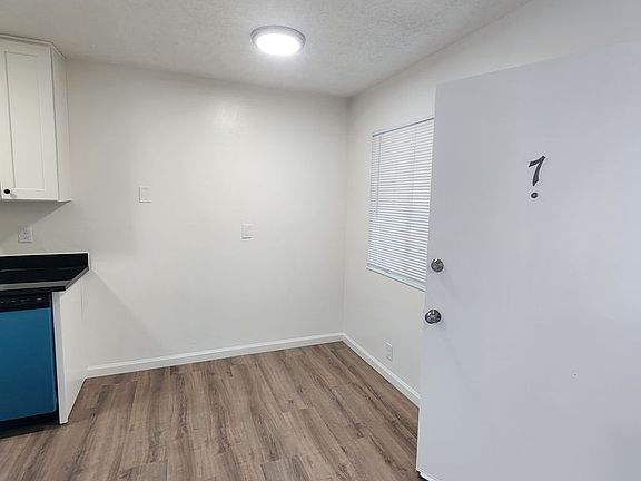4th image of 1895 San Vincente Dr #7