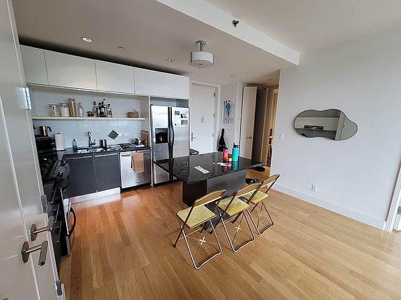 5th image of 114 Troutman St APT 422