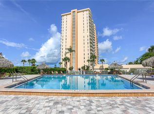 4900 Brittany Dr S APT 104, Saint Petersburg, FL 33715