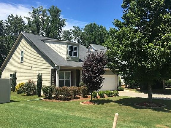 3rd image of 105 Deer Park Dr