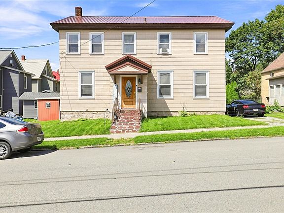 4th image of 256 W Fairview St