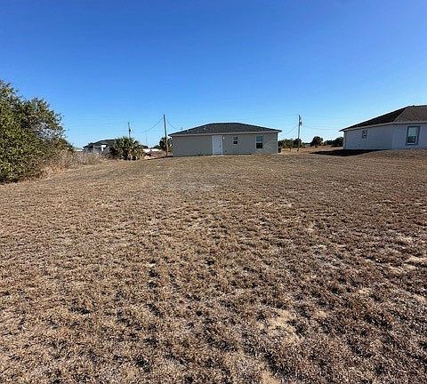 4th image of 7065 Berwick Cir